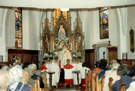 Der renovierte Altar